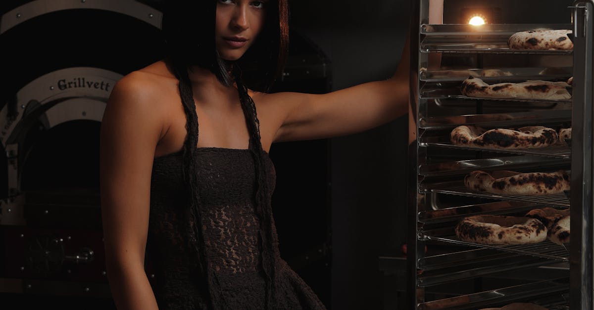 Understanding the Role of the Oven Thermostat in Temperature Control